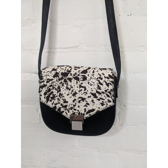 Vintage Steve Madden Shoulder Bag Black and White Cow Pattern - Picture 6 of 10